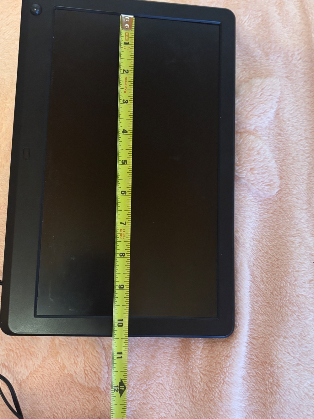 Black Digital Photo Frame with 10" Display - Picture 4 of 5